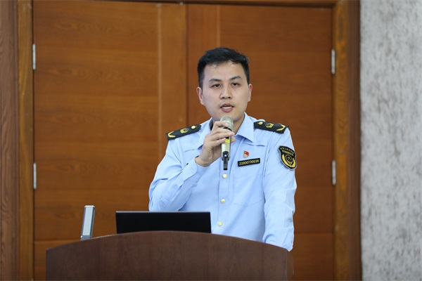 刘科1.JPG